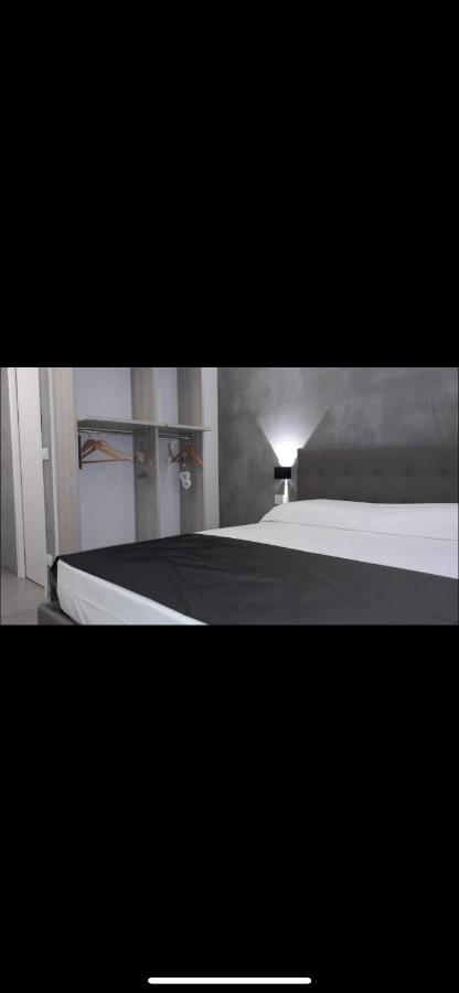 Bed and Breakfast Napoli Via Toledo Esterno foto